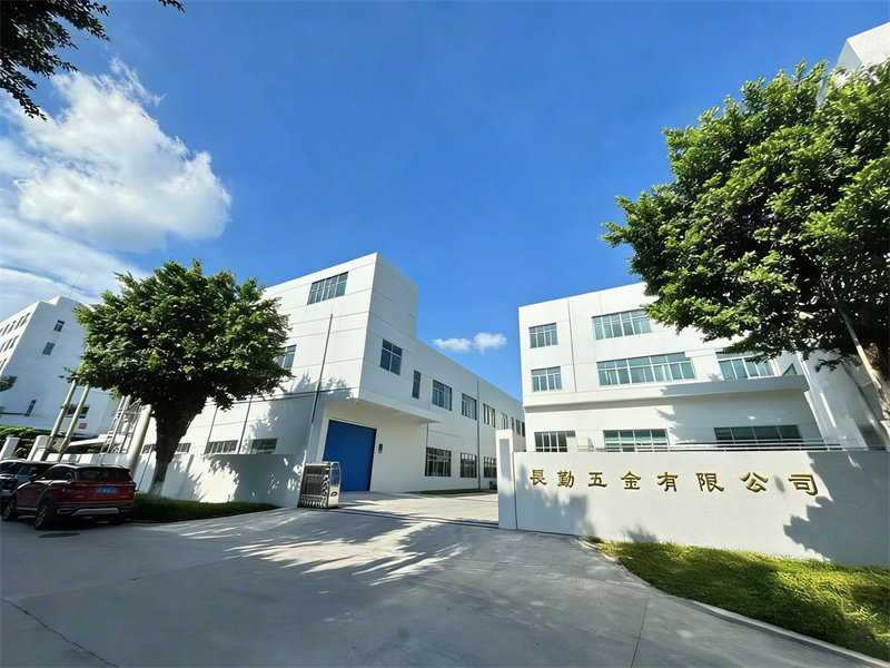 东莞市长勤五金有限公司：专注高端五金定制，服务全球箱包、礼品与品牌客户